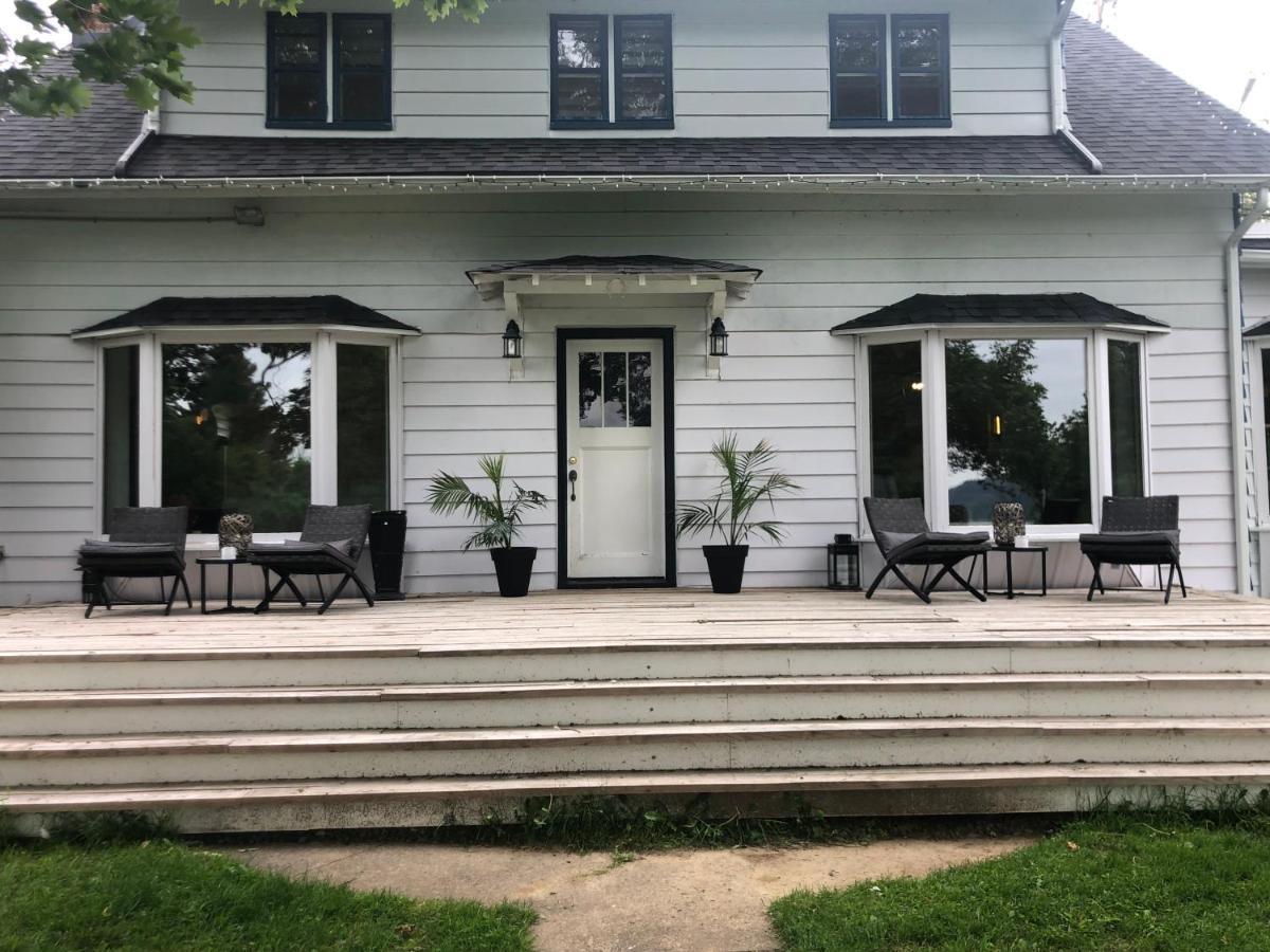 Auberge La Maison Bellemare Bed & Breakfast Saint-Jean-des Piles ภายนอก รูปภาพ