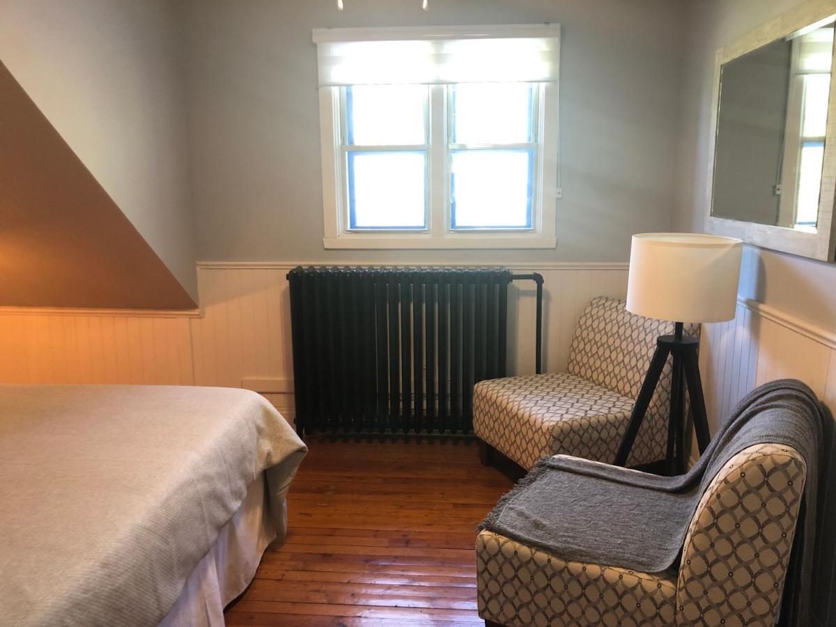 Auberge La Maison Bellemare Bed & Breakfast Saint-Jean-des Piles ภายนอก รูปภาพ